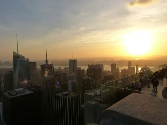 sonnenuntergang-rockefeller-center-new-york-city