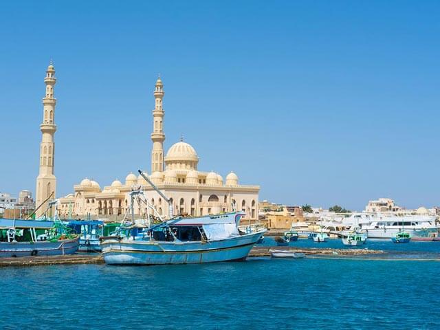 Buchen Sie Ihren günstigen Flug nach Hurghada mit eDreams