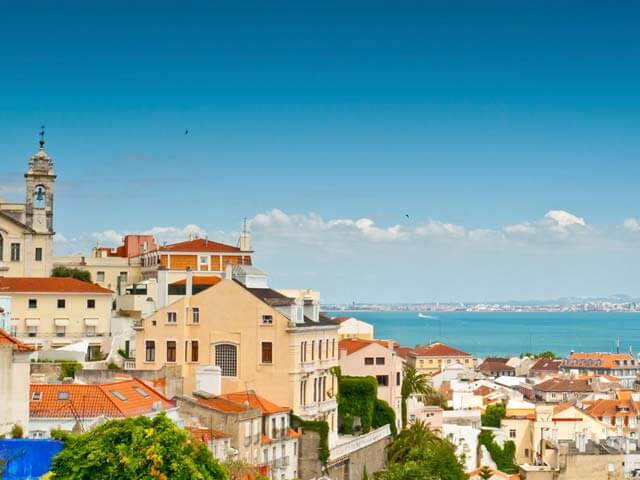 Buchen Sie Ihren günstigen Flug nach Lissabon mit eDreams